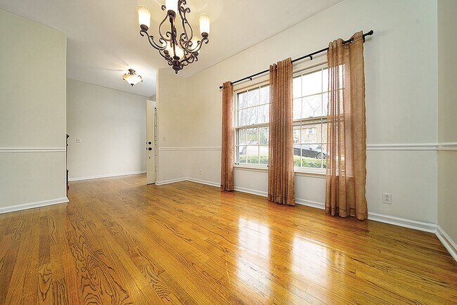 Foto del edificio - Spacious 2 bedroom/2.5 bath home for rent!