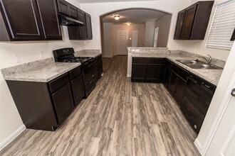 Building Photo - 2622 Montecito Ln