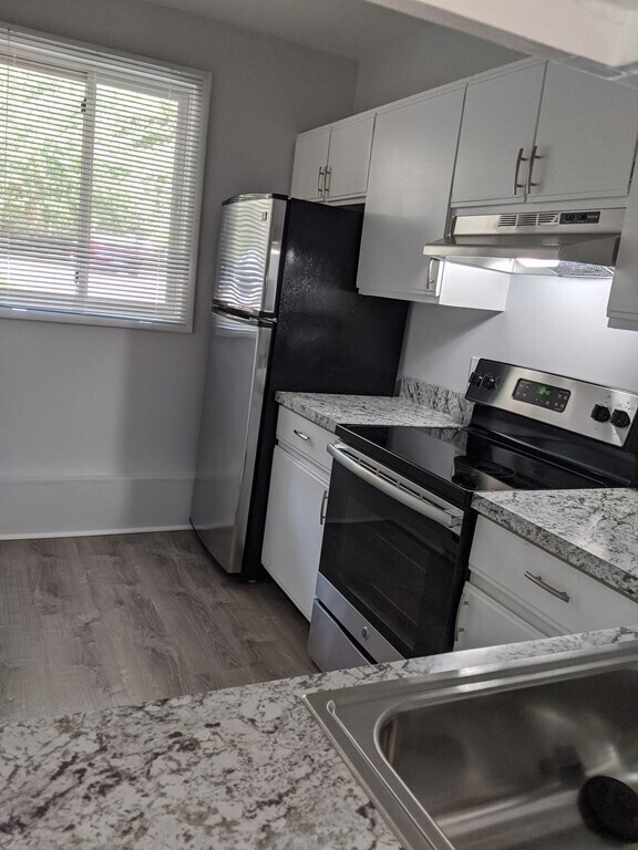 Foto del edificio - 176 Highwood Dr