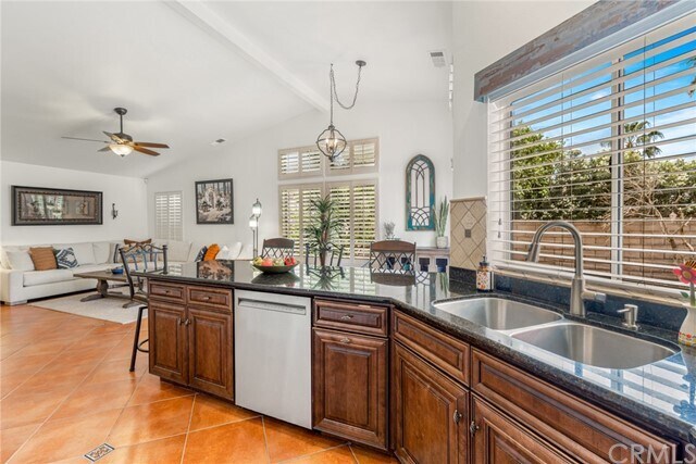 Building Photo - 44645 Marguerite Ct