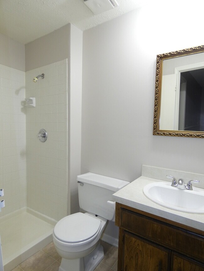 Foto del edificio - 8120 N Stoddard Ave