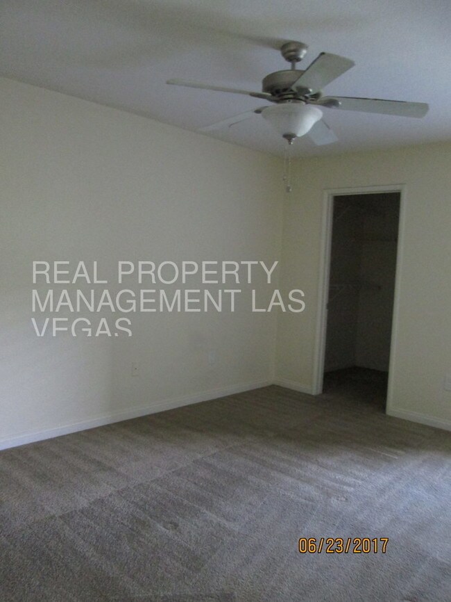 Foto del edificio - 4400 S Jones Blvd