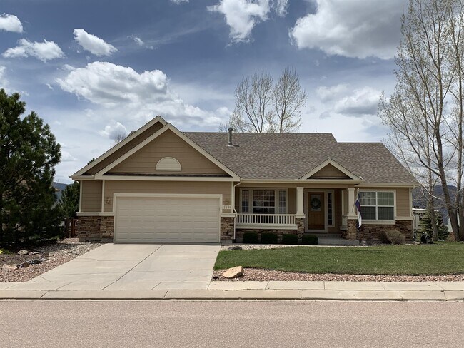 Building Photo - 15696 Split Creek Dr