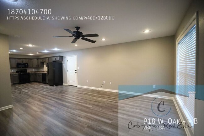 Foto del edificio - 918 W Oak Ave