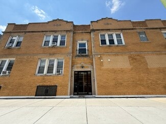 Building Photo - 5333 W Fullerton Ave