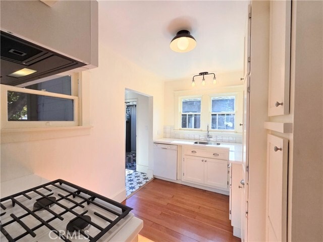 Foto del edificio - 3624 E 8th St