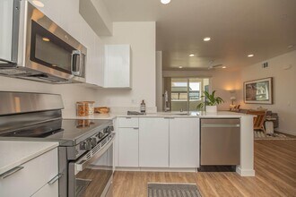 2x2 Kitchen - Mossdale Landing