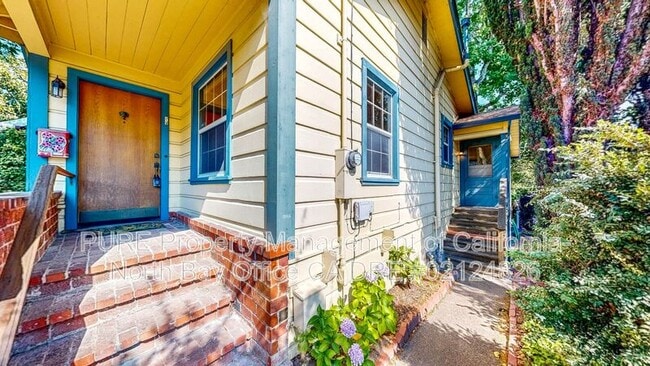Building Photo - 7225 Bodega Ave