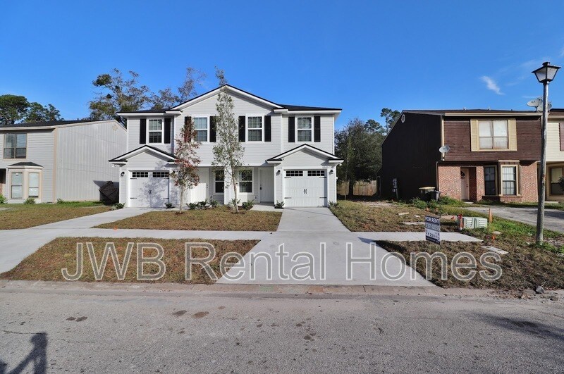 Primary Photo - 5569 Cabot Dr N