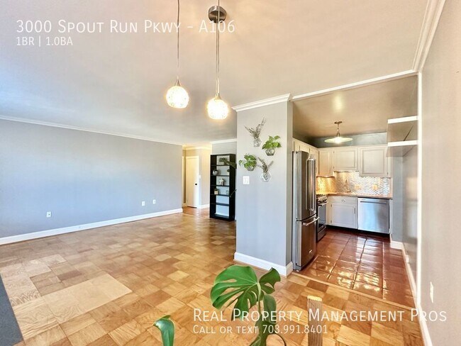 Building Photo - Stylish & Spacious Arlington Condo w/ Util...