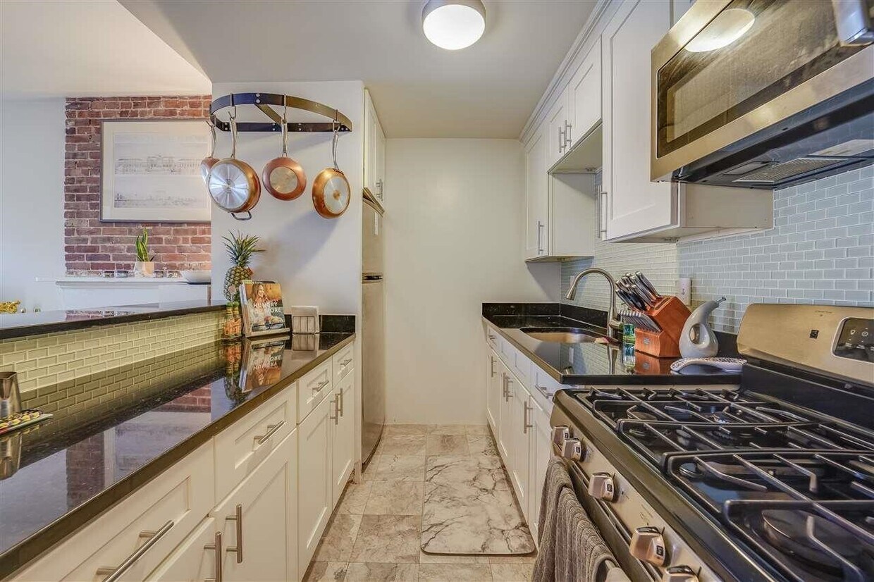 704 Hudson St Unit 3, Hoboken, NJ 07030 Condo for Rent in Hoboken, NJ