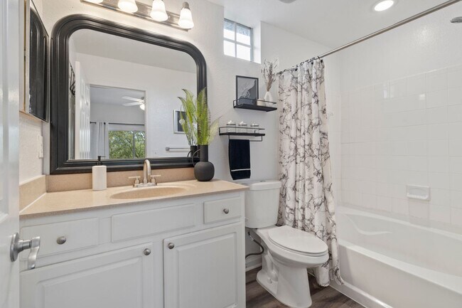 Building Photo - Mirabella 2 Bedroom, 2.5 Bath Condo Availa...