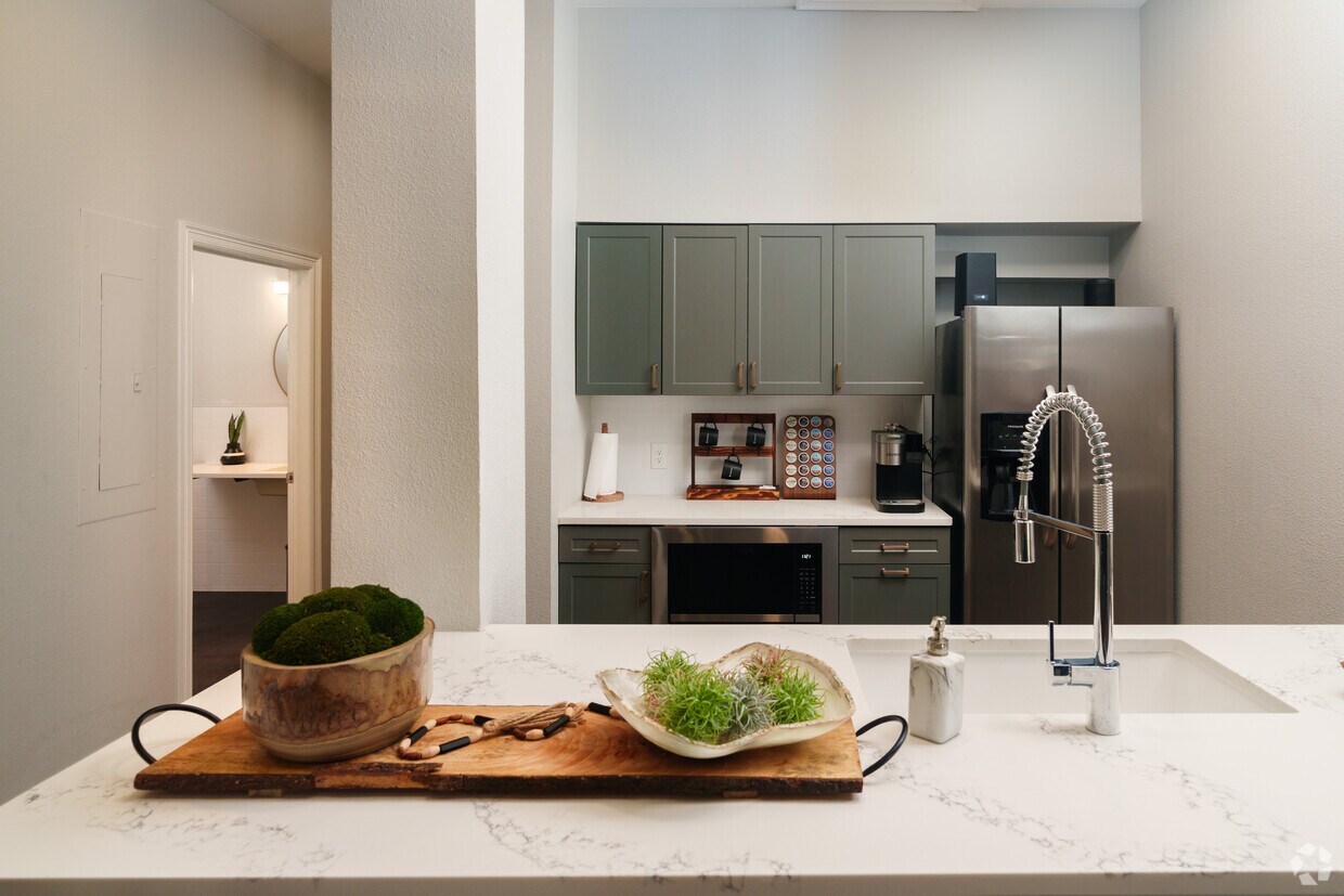 Dakota Ridge Apartments in Littleton, CO