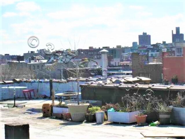 Foto del edificio - 132 N 5th St