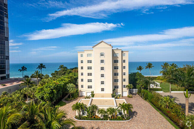 Building Photo - Sea House