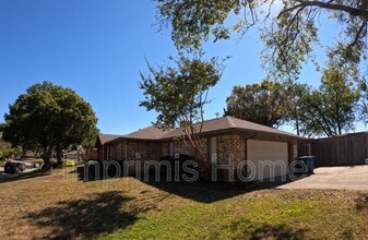 Building Photo - 430 Ridgewood Dr