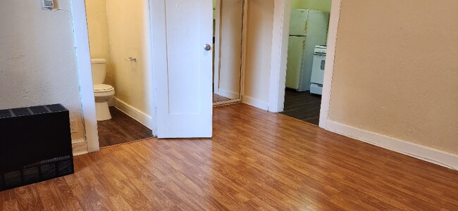 Foto del edificio - 1026 Ingraham St