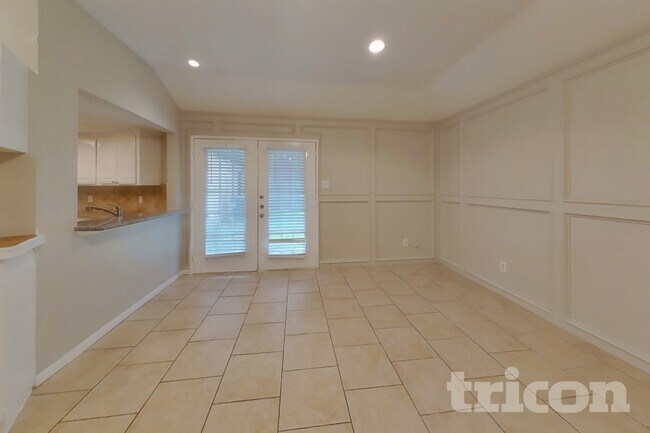 Building Photo - 16726 Britford