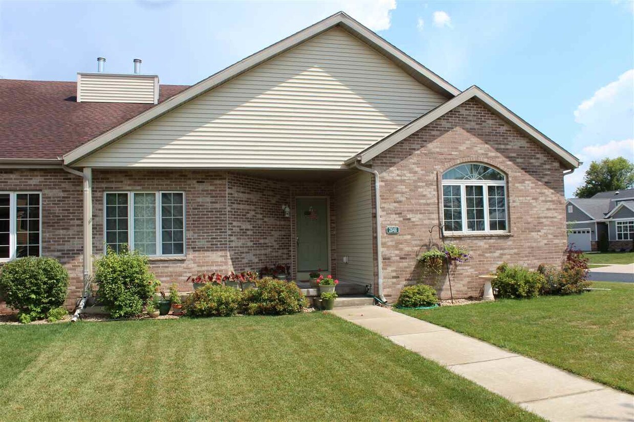 2646 Dungarvan Rd, Fitchburg, WI 53711 Condo for Rent in Fitchburg