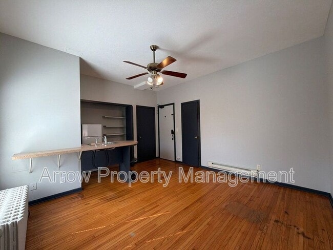 Building Photo - 1414 C St