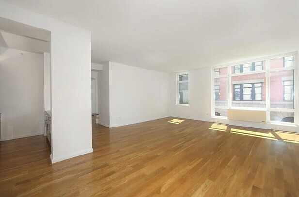 Building Photo - 49 Thompson St