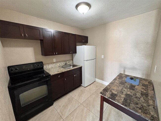 Building Photo - 2721 NW 1st St