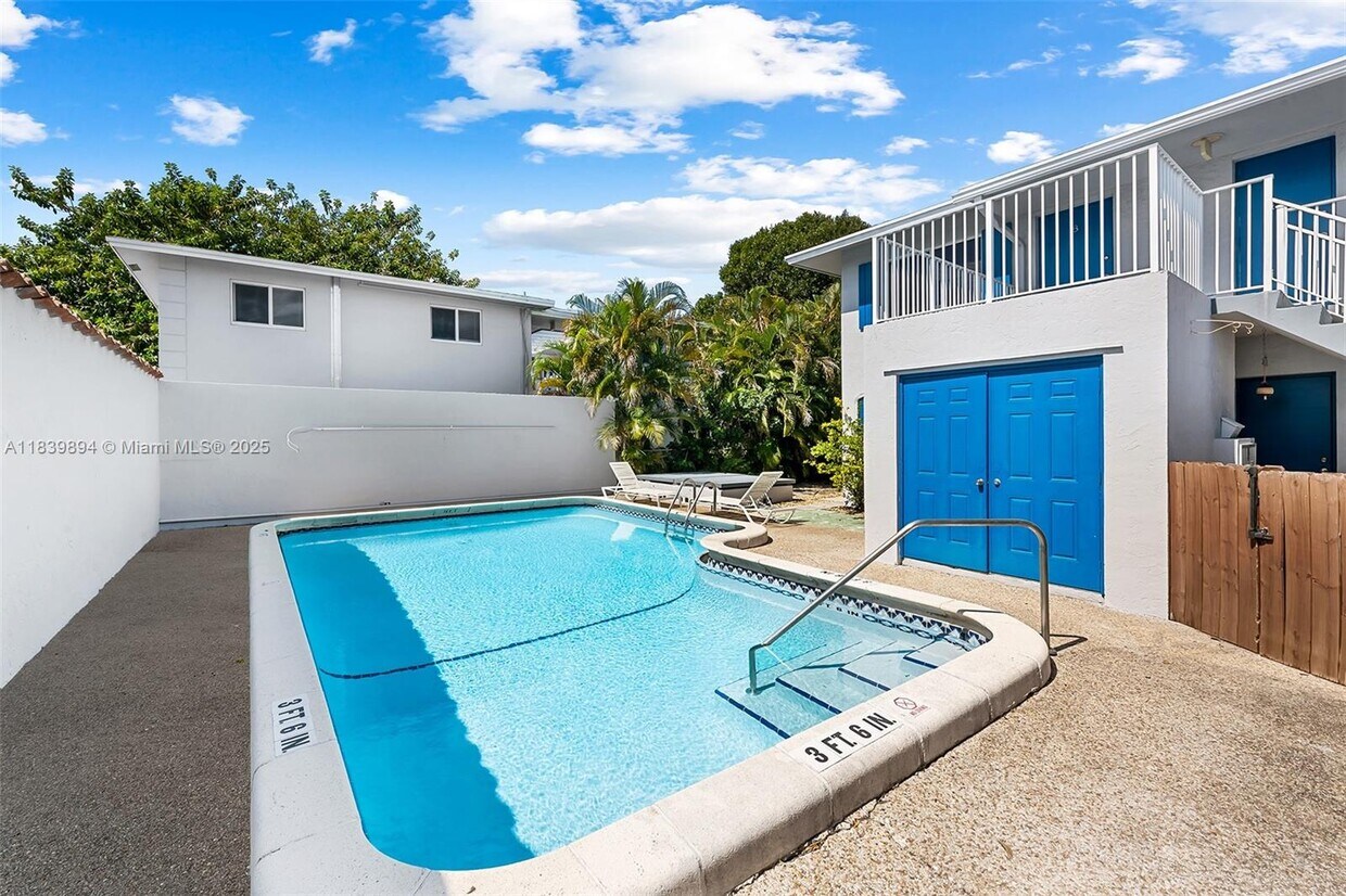 Foto principal - 1417 NE 26th Dr