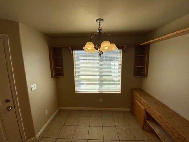 Foto del edificio - Move-in Bonus!! 3 bed -2.5 bath Twin Home