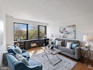 Building Photo - 1301 Delaware Ave SW