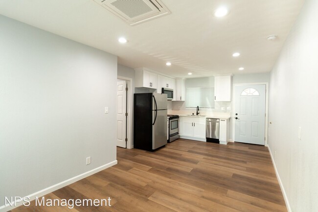 Foto del edificio - 1 br, 1 bath Apartment - 4786 E Malta Stre...