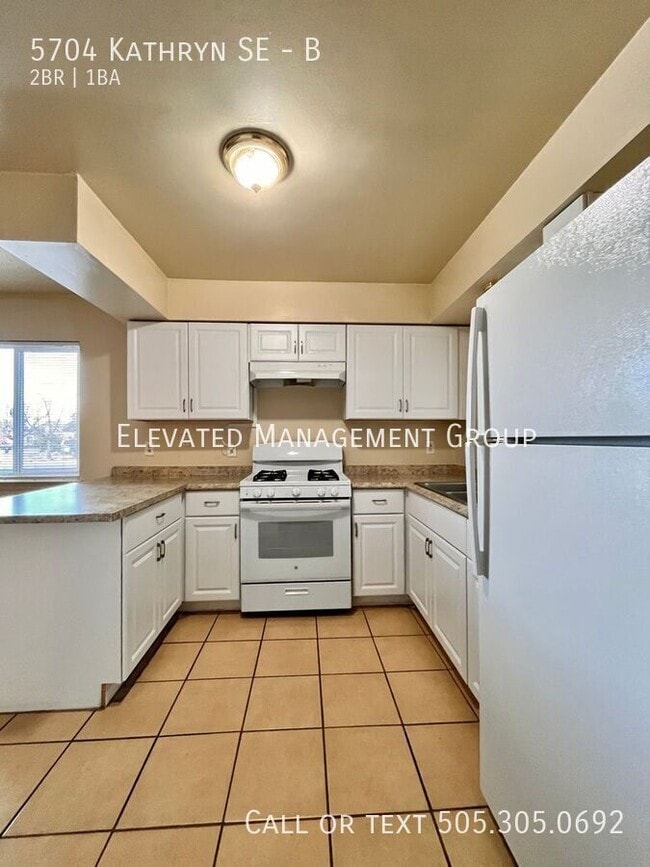 Foto del edificio - 5704 Kathryn Ave SE
