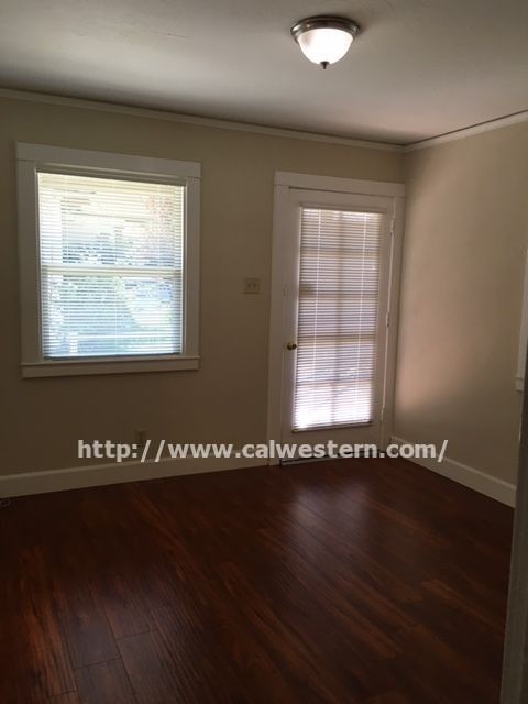 Building Photo - 544 Page St