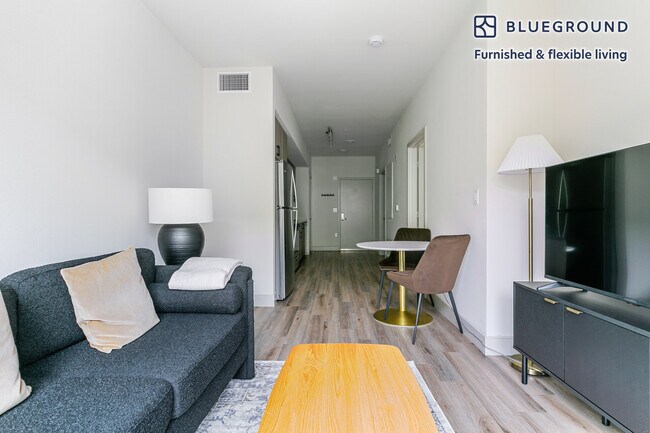 Foto del edificio - 44758 Old Warm Springs Blvd