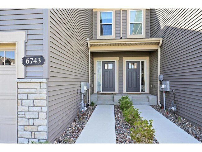 Foto del edificio - 6743 Bluestem Wy