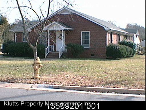 Building Photo - 8801 Idlewild Rd