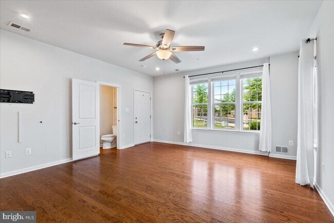 Foto del edificio - 6500 Walcott Ln