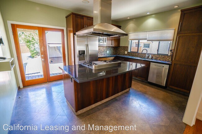 Building Photo - 3 br, 2 bath House - 3225 Garden Avenue