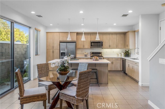 Building Photo - 1942 Vitae Pl