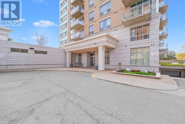 Photo du bâtiment - 70-670 Landry St