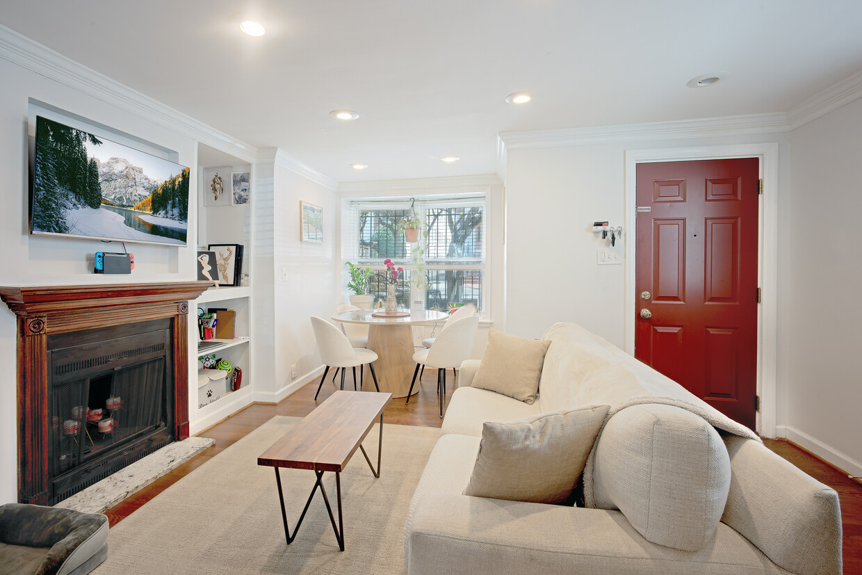 Primary Photo - 2119 N St NW