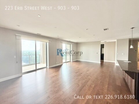 Photo principale - 223 Erb St. W