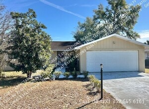 Building Photo - 523 Bahia Cir Track