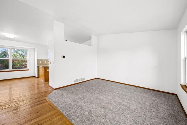 Foto del edificio - 749 Peregrine Run