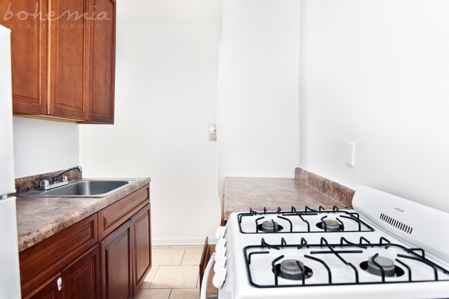 Building Photo - 519 W 134th St