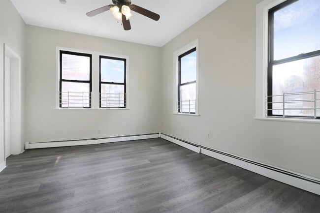 Foto del edificio - 6011 Park Ave