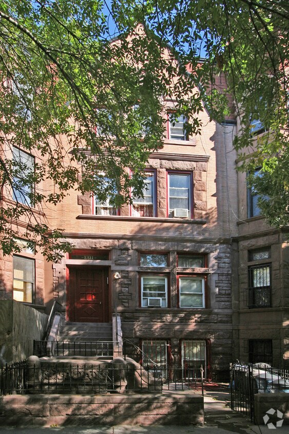 Foto principal - 1211 DEAN ST