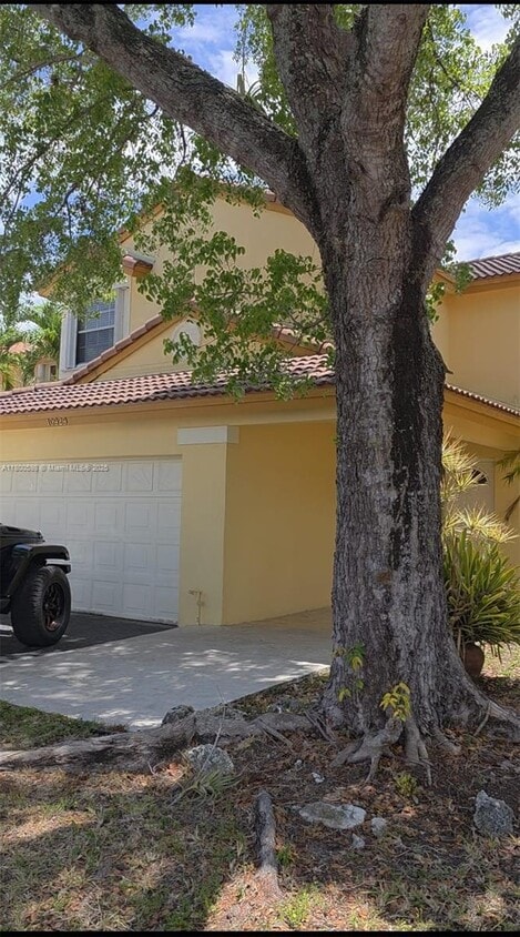 Primary Photo - 10929 SW 149th Pl