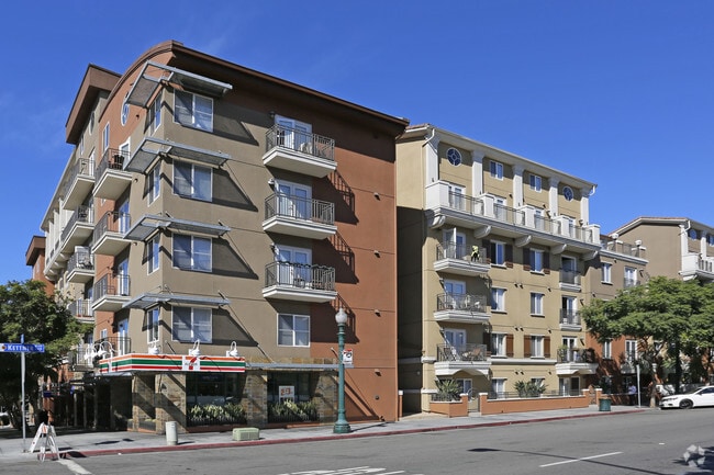 Building Photo - Caprielle Apartments