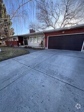 Building Photo - 2306 Koro Ave