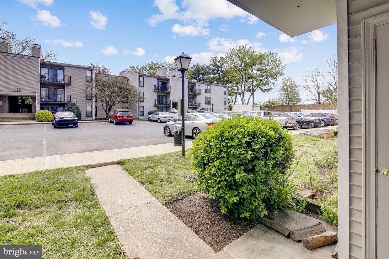118 Duvall Ln Unit 109101, Gaithersburg, MD 20877 Apartment for Rent